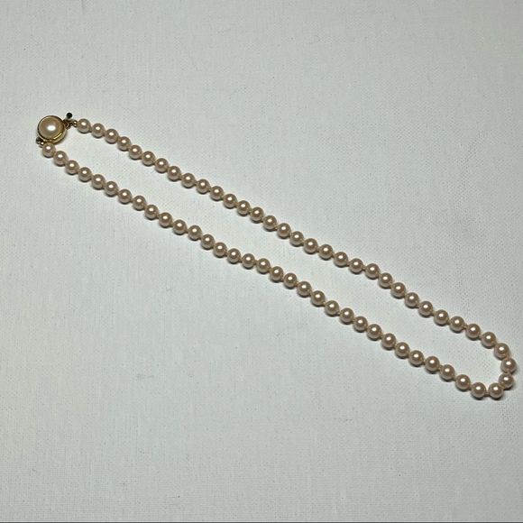 Vintage Jewelry - Vintage Faux Pearl Necklace Choker